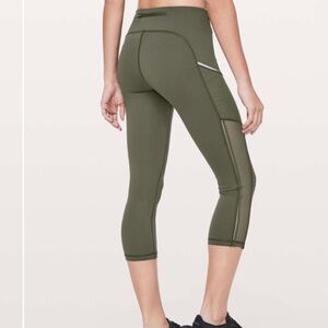 Lululemon Speed Up Crop Leggings High Mesh 21” Inseam Camo Green Size 8 Women’s